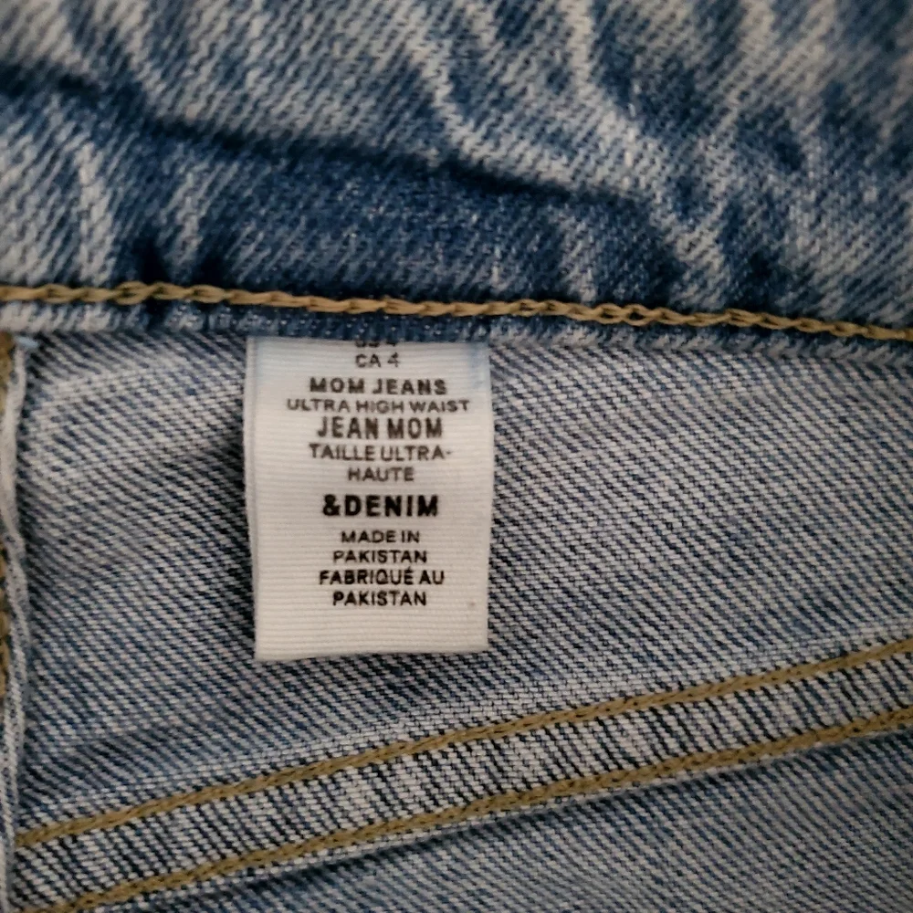 H&M mom jeans